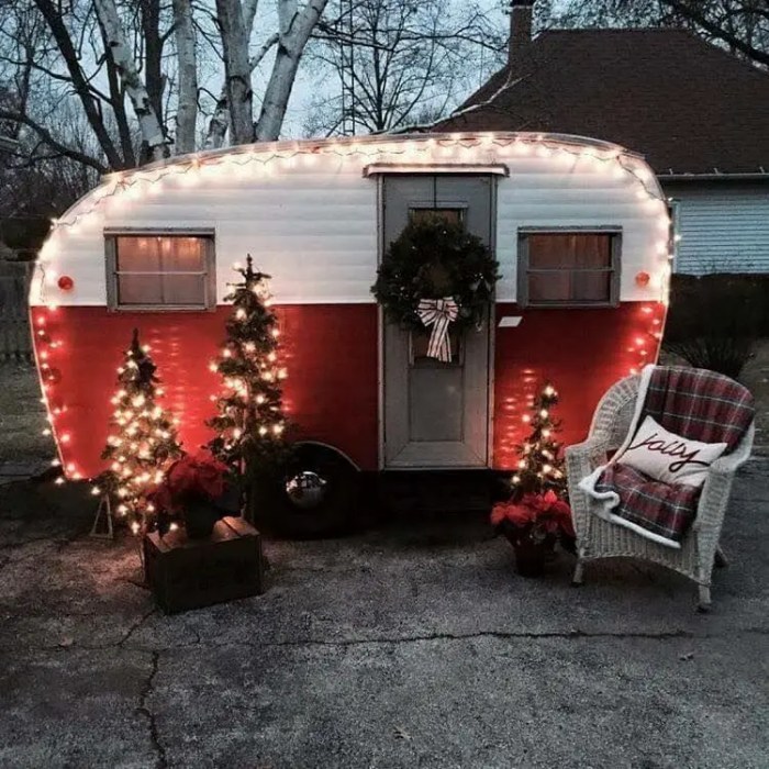 Camper Christmas Decorations Festive Ideas for the Holidays