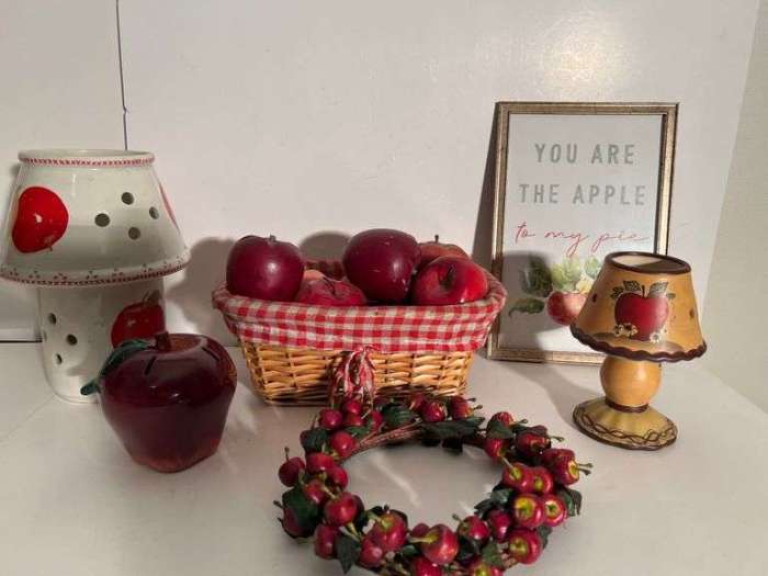 Apple Decor